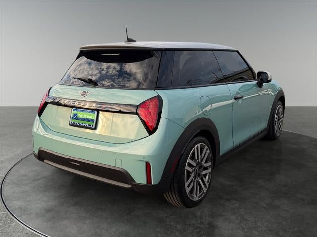 2025 MINI Cooper S Iconic