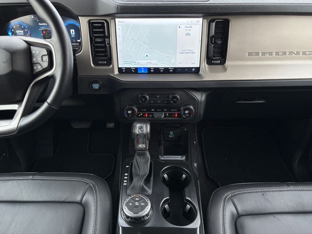 2025 Ford Bronco Outer Banks Lifted/Wheels-Tires