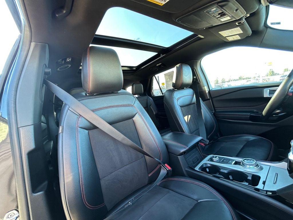 2023 Ford Explorer ST-Line