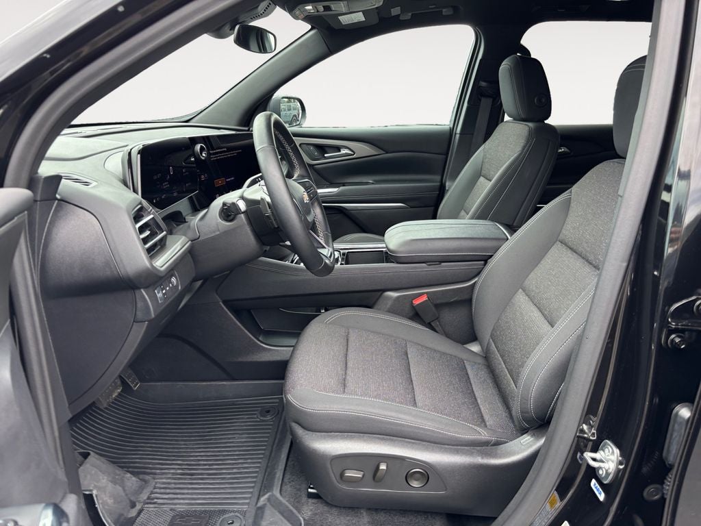 2025 Chevrolet Traverse LT 2LT