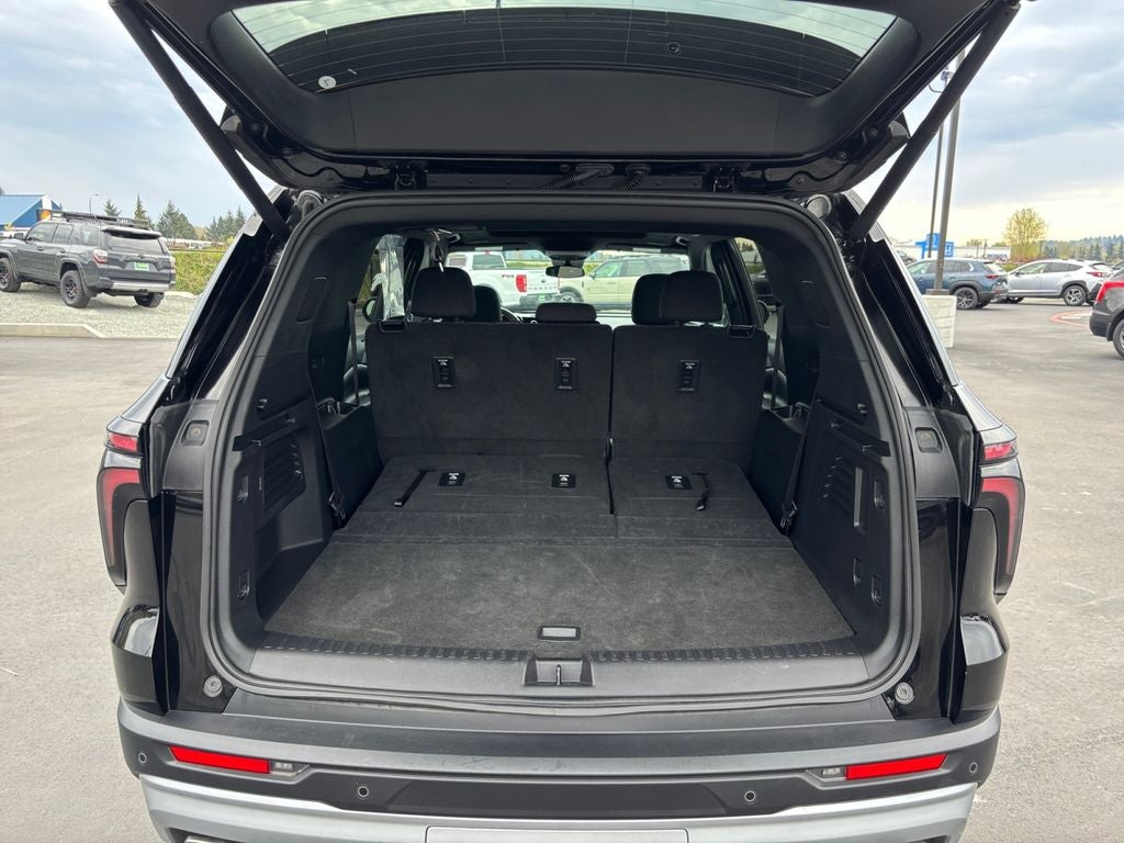 2025 Chevrolet Traverse LT 2LT