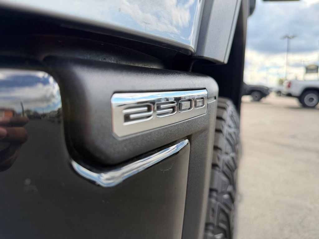 2025 GMC Sierra 2500HD AT4X