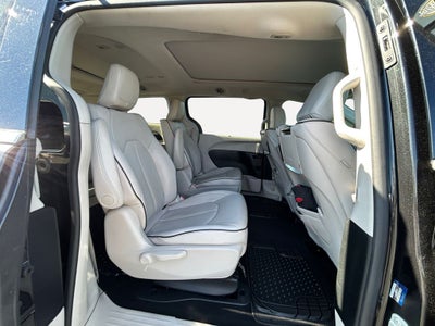 2018 Chrysler Pacifica Hybrid Limited