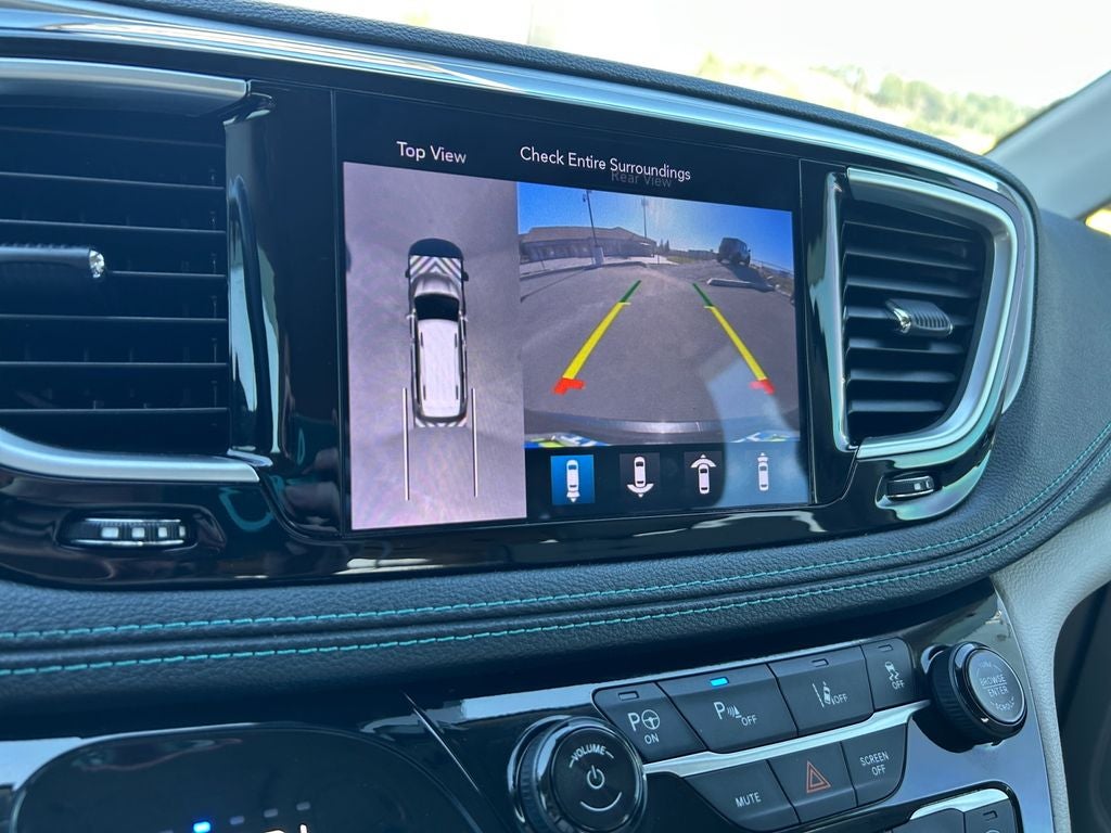 2018 Chrysler Pacifica Hybrid Limited