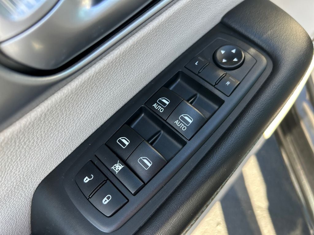 2018 Chrysler Pacifica Hybrid Limited
