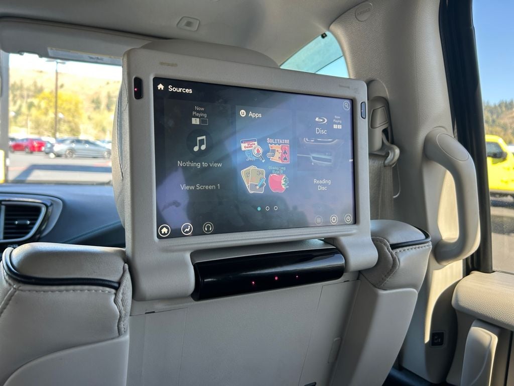 2018 Chrysler Pacifica Hybrid Limited