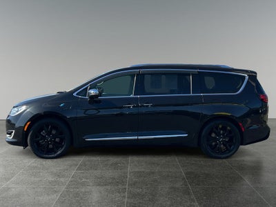 2018 Chrysler Pacifica Hybrid Limited