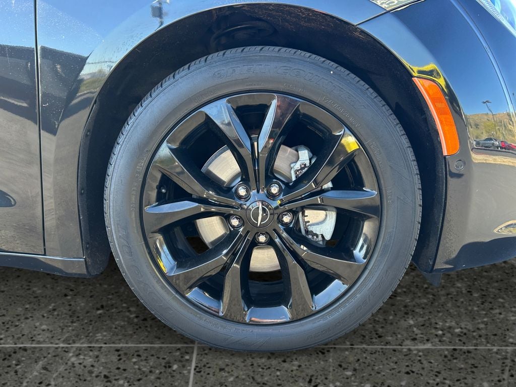 2018 Chrysler Pacifica Hybrid Limited