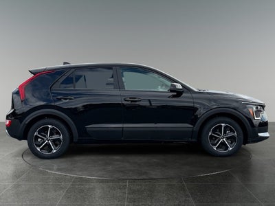 2025 Kia Niro LX