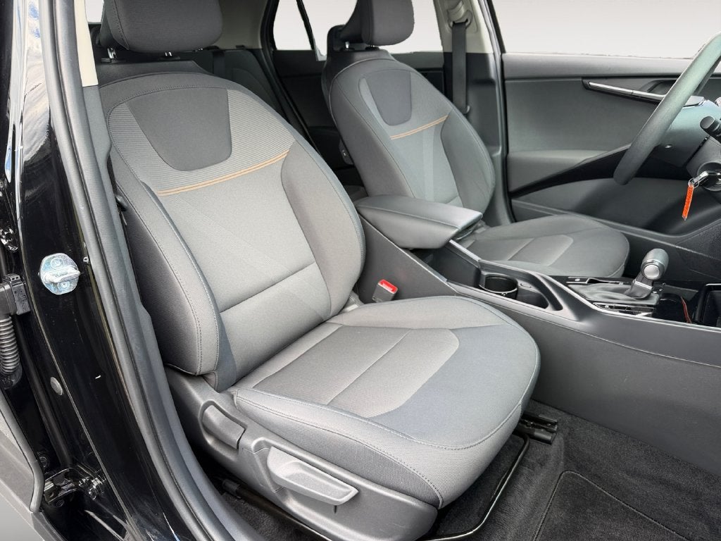 2025 Kia Niro LX