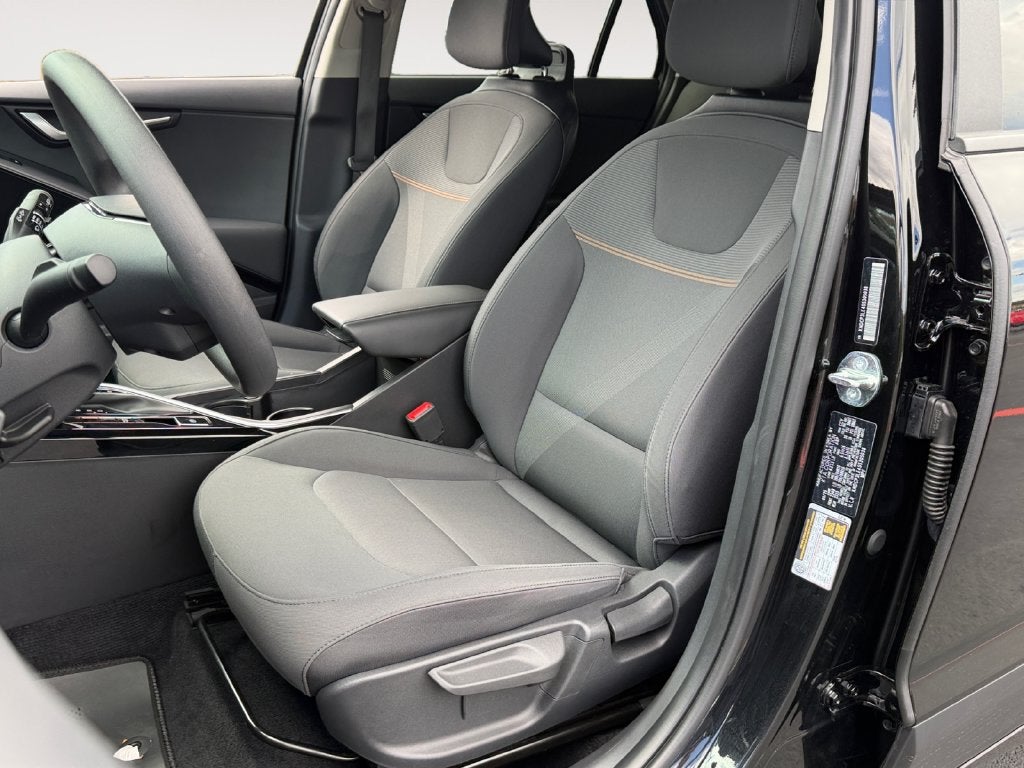 2025 Kia Niro LX
