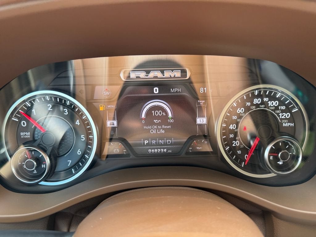 2021 RAM 1500 Laramie Crew Cab 4x4 5'7" Box
