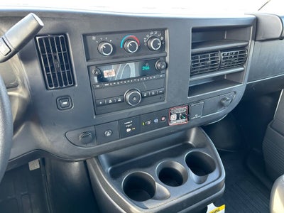 2025 Chevrolet Express Cutaway 3500 1WT