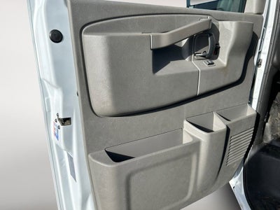 2025 Chevrolet Express Cutaway 3500 1WT