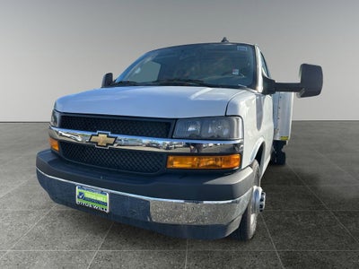 2025 Chevrolet Express Cutaway 3500 1WT