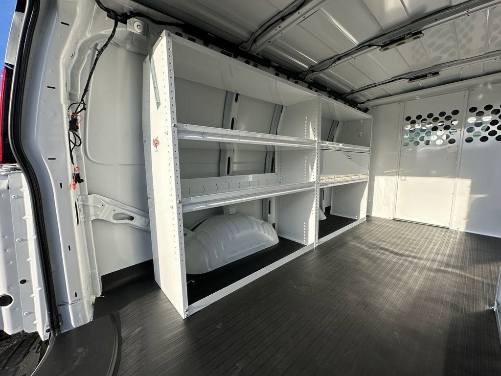 2025 Chevrolet Express Cargo WT