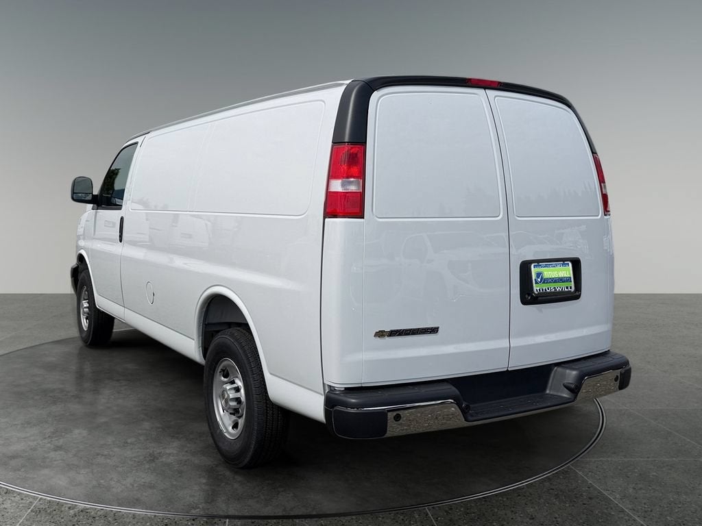 2026 Chevrolet Express Cargo WT