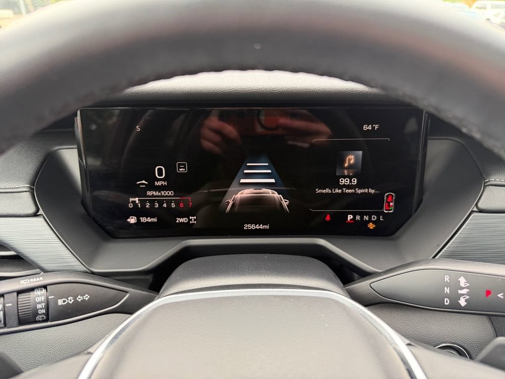 2024 GMC Acadia Elevation