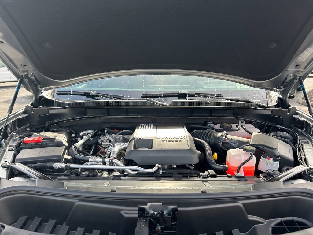 2026 Chevrolet Suburban Premier - Photo 30