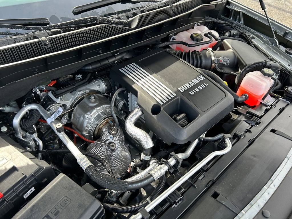2026 Chevrolet Suburban Premier - Photo 31
