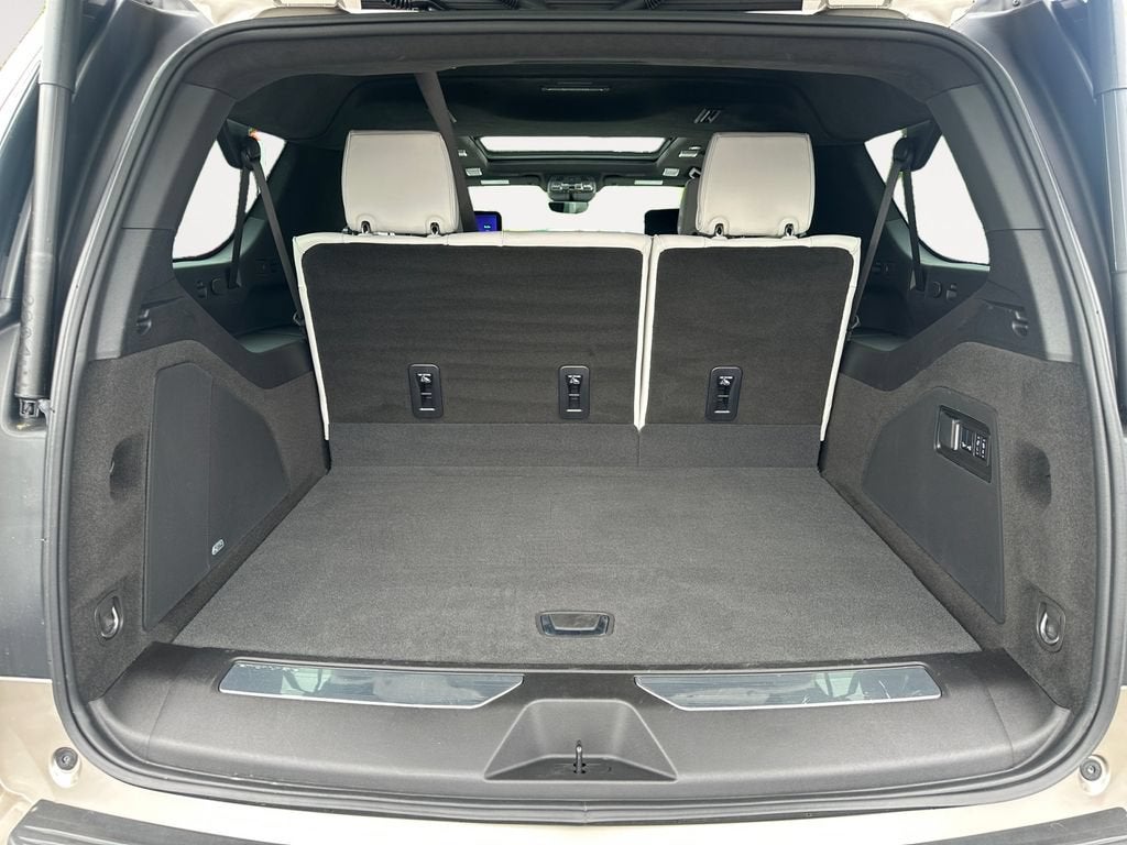 2025 Cadillac Escalade ESV Premium Luxury Platinum