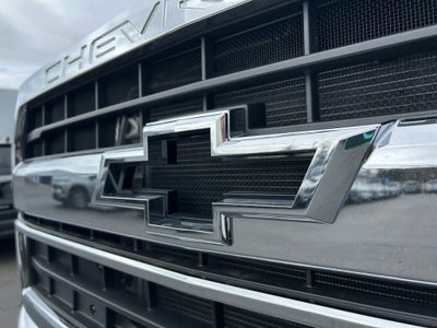 2025 Chevrolet Silverado 5500 HD LT