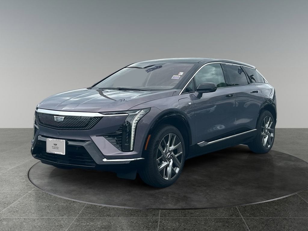 2025 Cadillac OPTIQ Luxury 1
