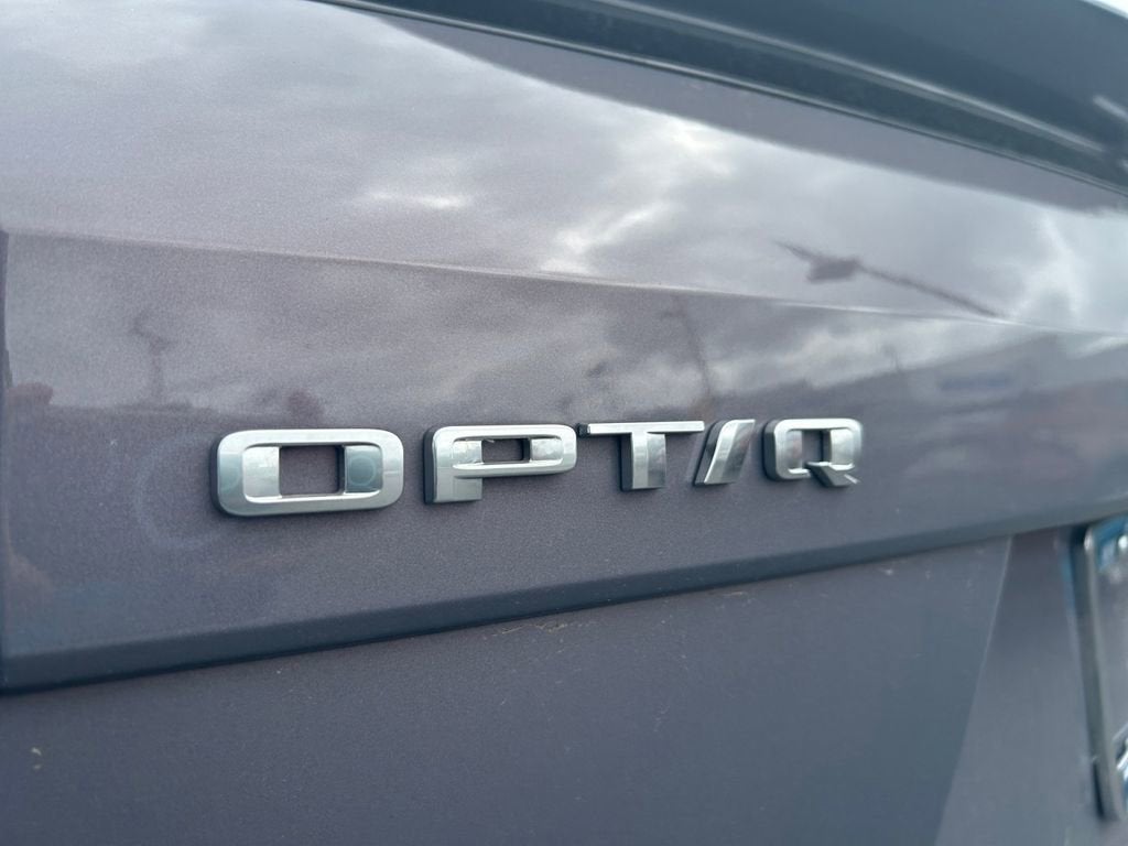 2025 Cadillac OPTIQ Luxury 1