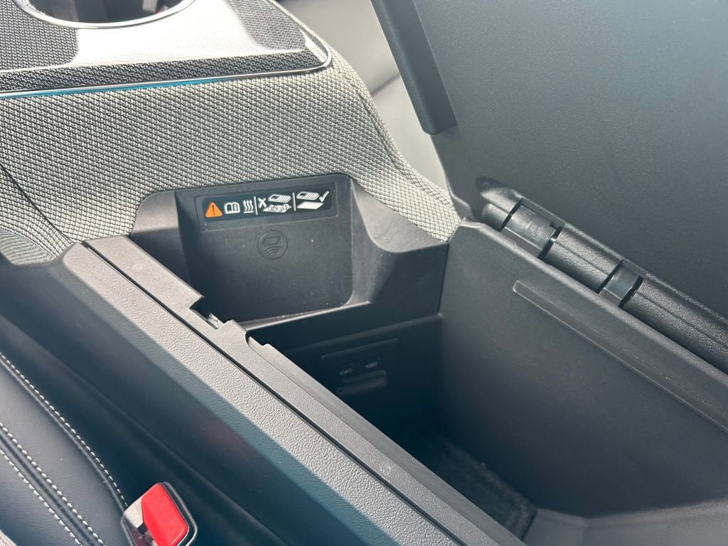2025 Cadillac OPTIQ Luxury 1