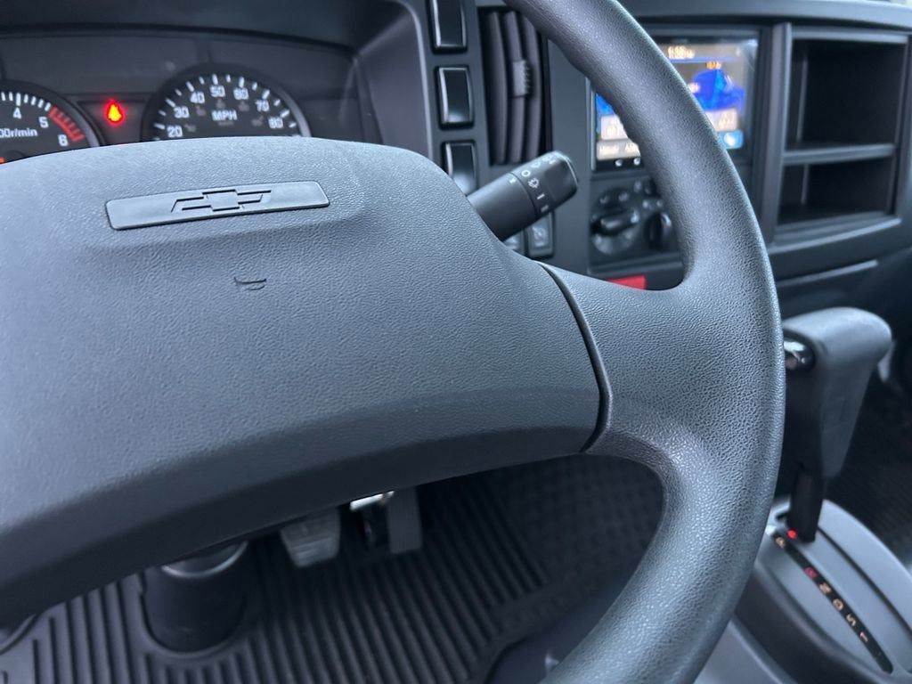 2025 Chevrolet Low Cab Forward 3500 HG MEDIUM ASH GRAY