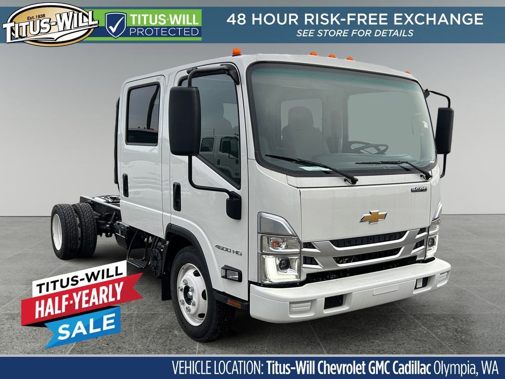 2025 Chevrolet Low Cab Forward 4500 Gas 150" WB Crew Cab's photo