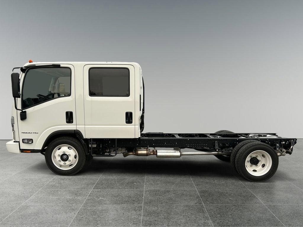 2025 Chevrolet Low Cab Forward 4500 HG MEDIUM ASH GRAY