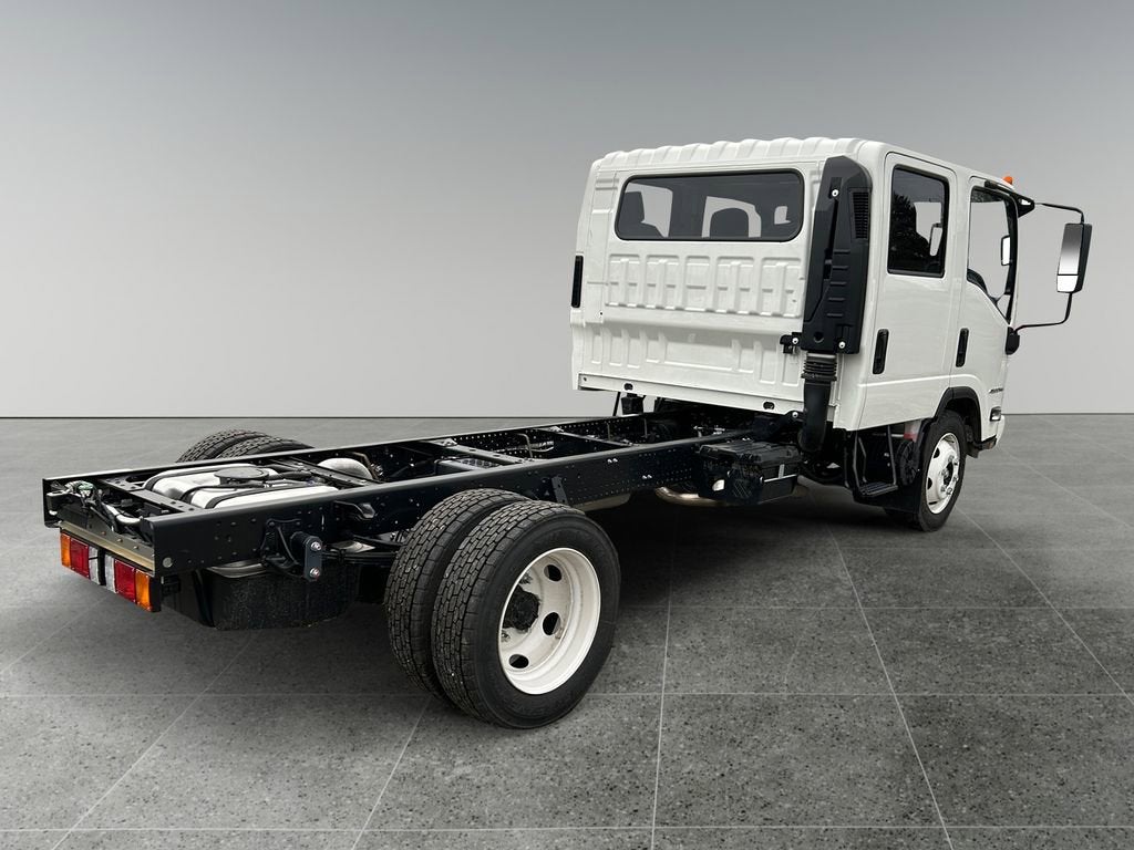 2025 Chevrolet Low Cab Forward 4500 HG MEDIUM ASH GRAY