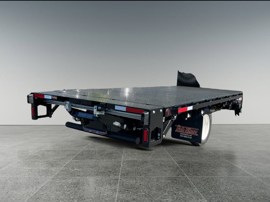 2024 Chevrolet Low Cab Forward 4500 HG Base