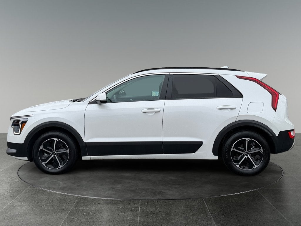 2025 Kia Niro LX