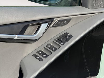 2025 Kia Niro SX