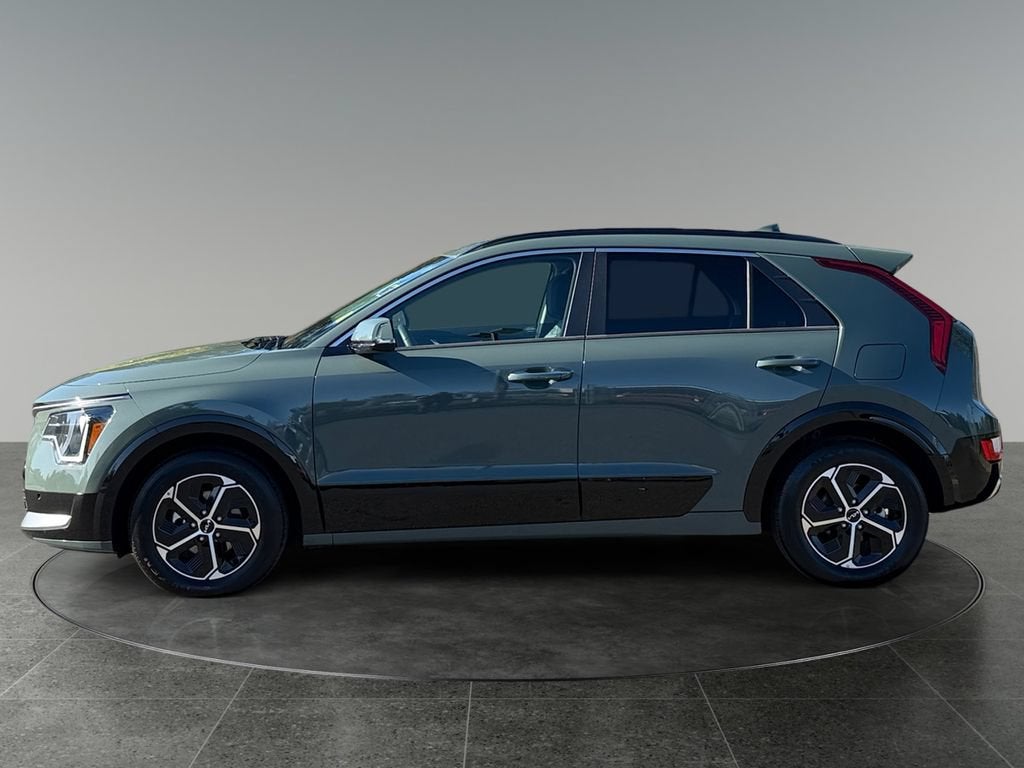 2025 Kia Niro SX